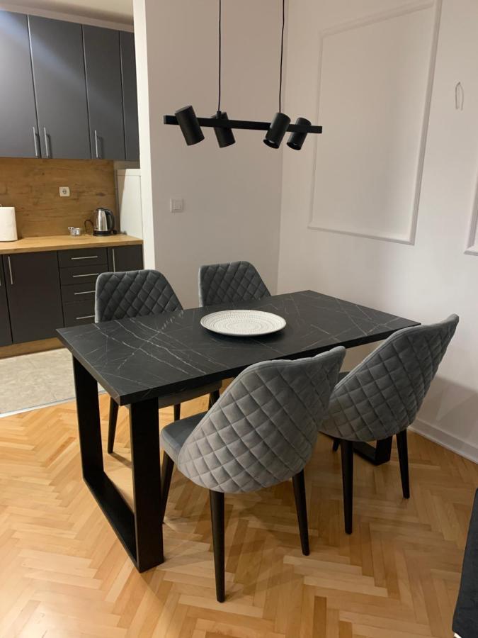 Apartman Geneva Бієліна Екстер'єр фото